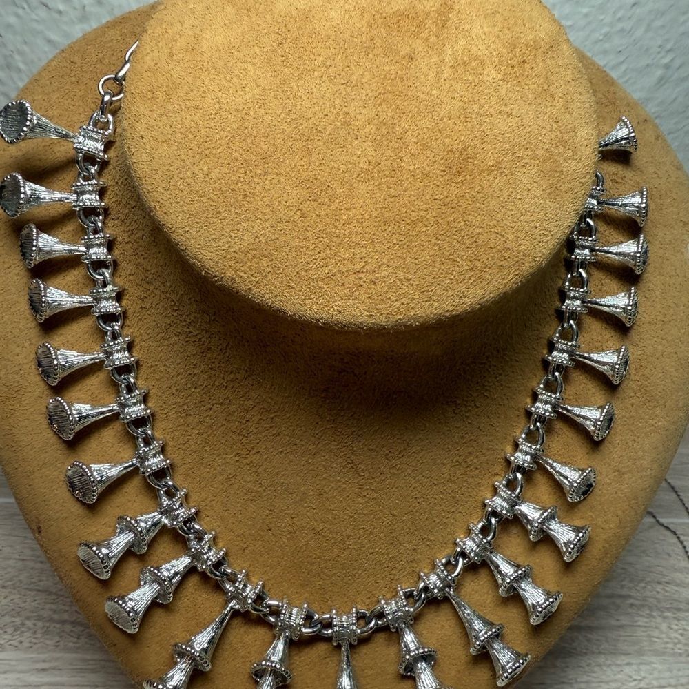 Heavy Silver-Tone Trumpet Drop Necklace & Matching Collar Set Non-Magnetic - Picture 8 of 10